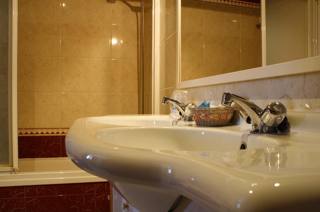 Hotel Villa Ducal オスナ 部屋 写真