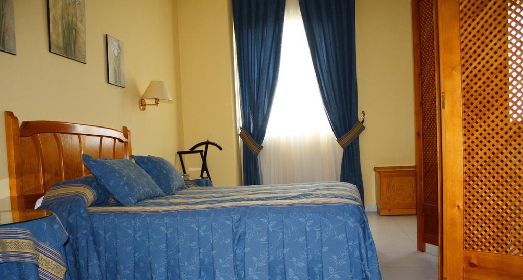 Hotel Villa Ducal オスナ 部屋 写真